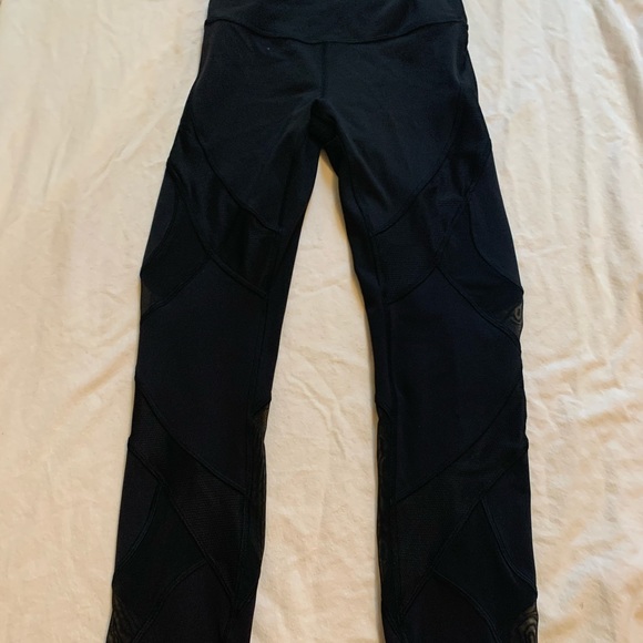 Lulu lemon leggings - Picture 2 of 4